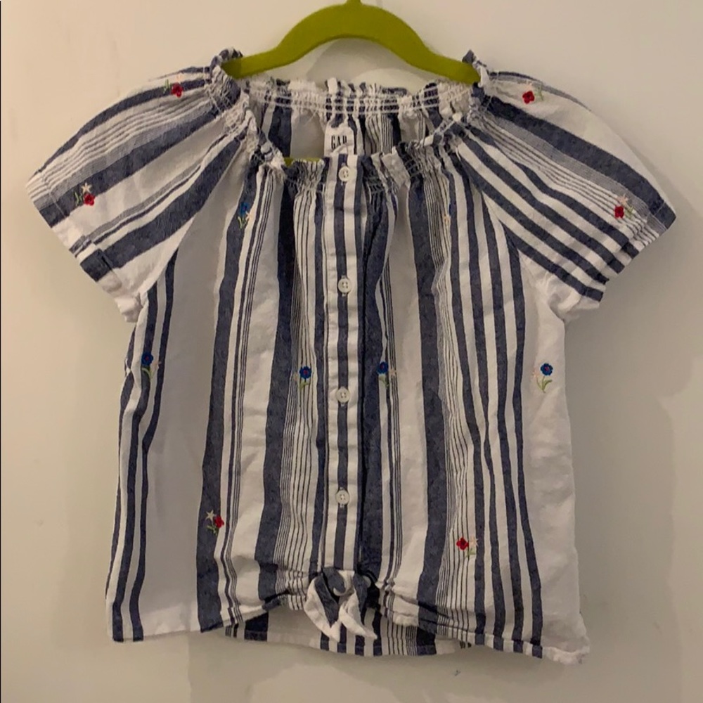 Gap top